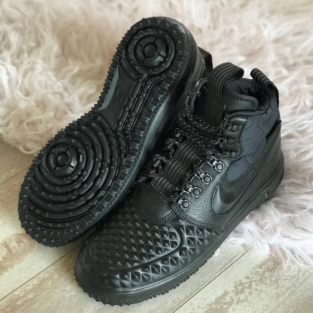 NWTNike AF1 duckboot Triple Black! - Picture 4 of 8